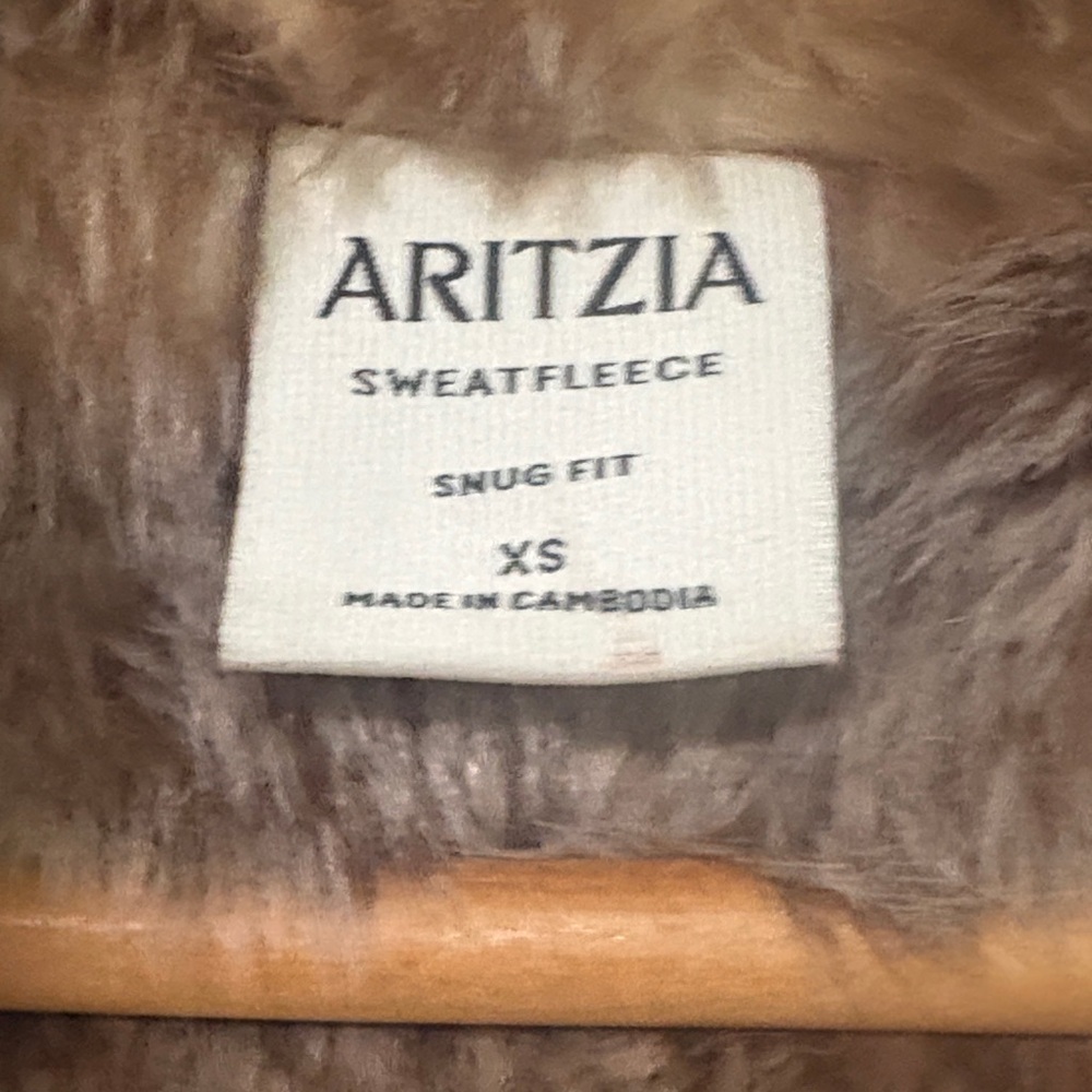 Aritzia Pink Zip-Up Hoodie with Brown Fur Hood Trim - Picture 4 of 4